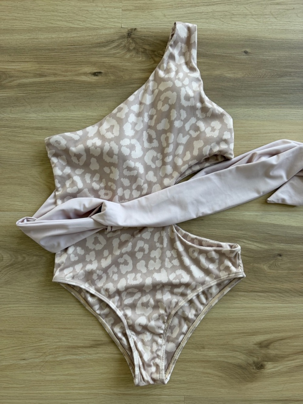 Pink Lily One-Shoulder One-Piece Swimsuit in Blush Leopard